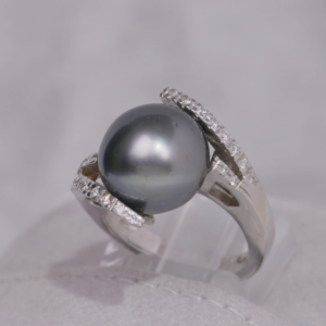 B-413 | Anello con Perle