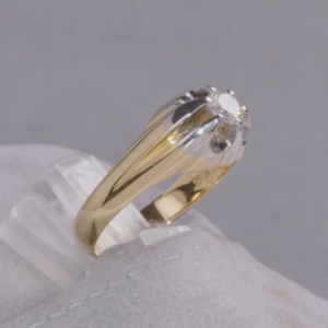 L-133 | Anello