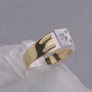 L-89 | Anello