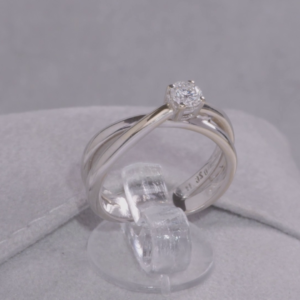 F-587 | Anello